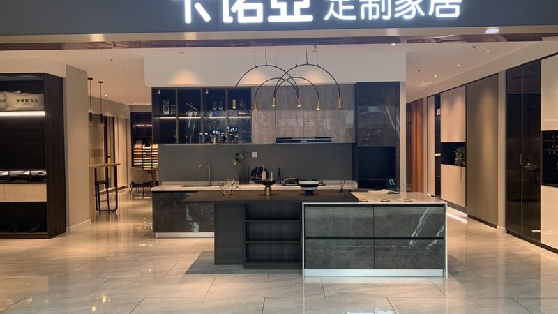 五金配件，衣柜品質(zhì)的“隱形守護(hù)者”**